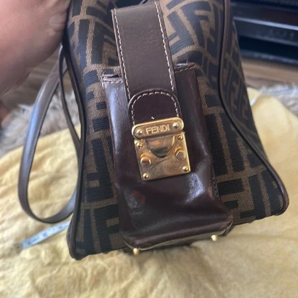 Authentic Fendi vintage shoulder bag - Picture 8 of 8
